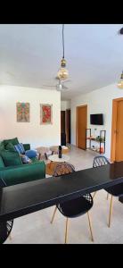 Casa recém construída + piscina, próxima da praia