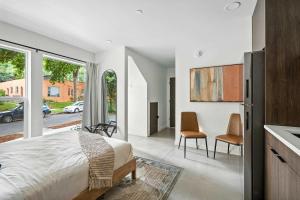 Ground Floor Studio Top Kerns Location