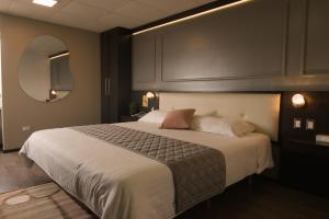 Hotel Italia Cuenca - Tranvia Centro & Aeropuerto