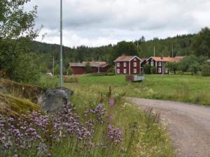 Cozy Getaway near Forest and Lake