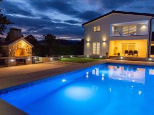 Holiday home in Imotski with swimming pool 