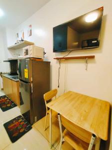 1br Topmost Floor SM Southmall View with Internet and Netflix