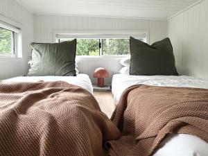 Atherton Tiny - Retreat with Fire Pit