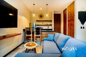 Natural Lighted Boho Chic Studio with Private Pool by Waves