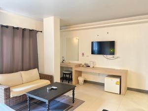 Acca Patong Residence