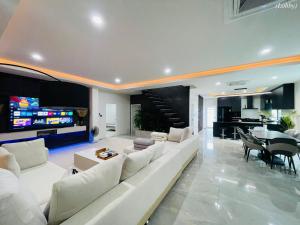 Villa Astra Rawai Phuket