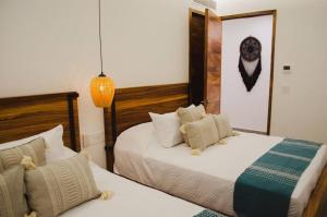 Sea Breeze Retreat 4BR Oceanfront