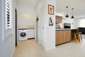 Serenity Torquay Townhouse 3Br 2&half Ba