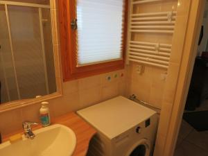 Appartement 2 chambres pour 5 pers avec billard et parking - FR-1-836-11