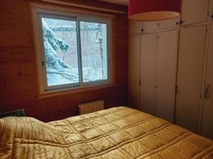 Chalet rénové au Lioran, 6 pers, proche pistes - FR-1-787-133