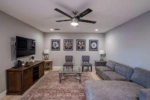 3bdr Remodeled Scottsdale Desert Pool Oasis and Entertainment