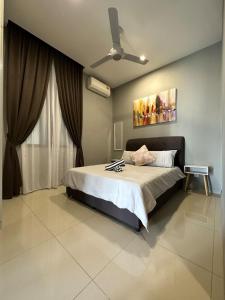 D Pristine 4 bedder apartment 2325 opp legoland
