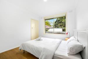 Comfy Croydon Family Getaway Near Trails and Cafes