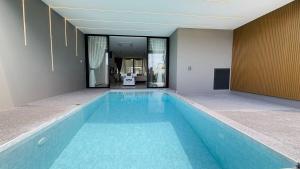 The White Heaven 4BR KTV BBQ Rooftop Swimming pool
