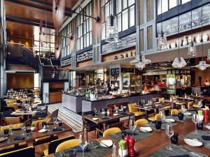 Sofitel Saigon Plaza