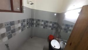 White Water Inn Mcleodganj