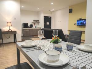 Metra Home 3-5pax MITC Ayer Keroh
