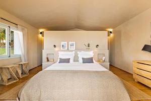 Discreet Luxury Home With Splendid Views