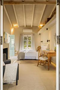 Discreet Luxury Home With Splendid Views