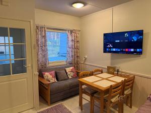 Moonlight 311 Visit Levi