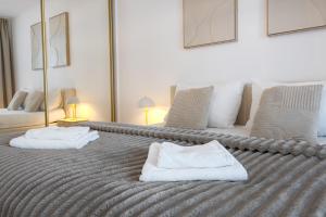 Skau Sky Park Ivory by Zaha Hadid 11 Floor 4 Tower Free Parking