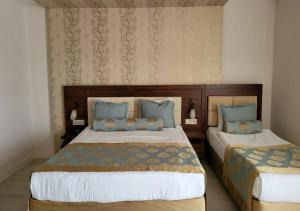 Maya World Park Hotel