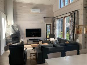 Levinkruunu A Visit Levi