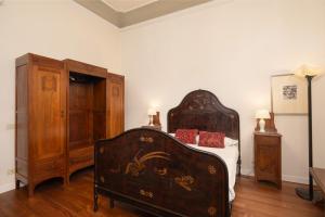 Frescoed Duomo Retreat