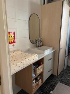 Spacious and cozy family-friendly wooden house