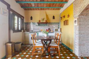 La Constanza Casa Cueva by ASH