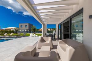 Villa BB Rapsody 10 with heated salt water pool