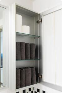 Hongdae St10, wide,bright & stylish house