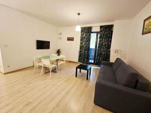 FIRST - Green Żoliborz Apartment 6