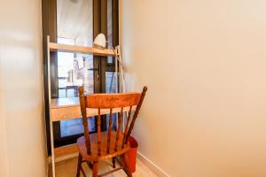 Stylish Heritage Hideaway on Flinders ACDC Lane
