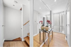 3 Bed City Centre House Sleeps 6 - Parking Wifi