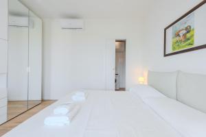 EasyTopStay - Naviglio White Bliss