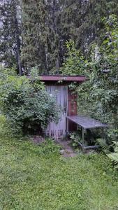 Three cozy cottages, sauna and hot tub