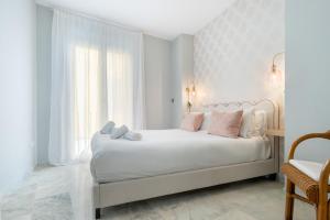 Stunning 3BR 2BTH with Parking and Jacuzzi