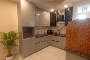 Half Flight Dwarka Sector 23