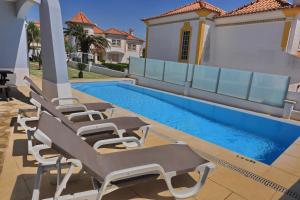 Ericeira -Oceonview Villa with Pool and Whirlpool