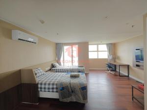 Cozy Intermark BSD Studio Apt Pool & Gym