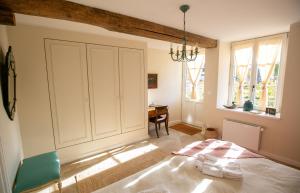 Aux Roses et aux Poutres