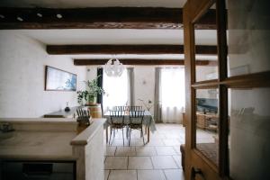 Charming Village House in the Heart of Isle-sur-la-Sorgue