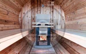 Stunning Home In Vinkeveen With Sauna