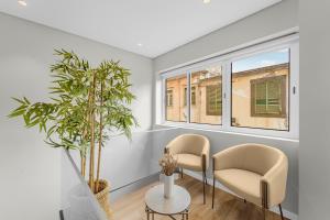 Cozy Apartment In Heart of City