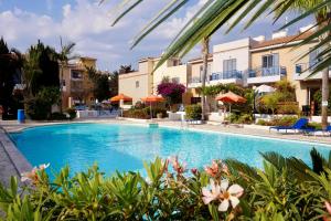 House C13 Ilios 2 Complex