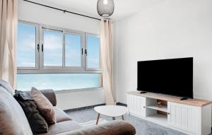 wonderful tila house, facing the sea