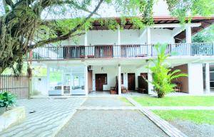 Sunglow Safari Resort