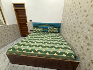 Shri Radha Rani Dham Near by Mathura Junction Railway Station