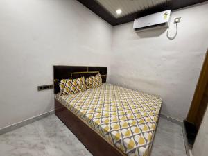 Shri Radha Rani Dham Near by Mathura Junction Railway Station